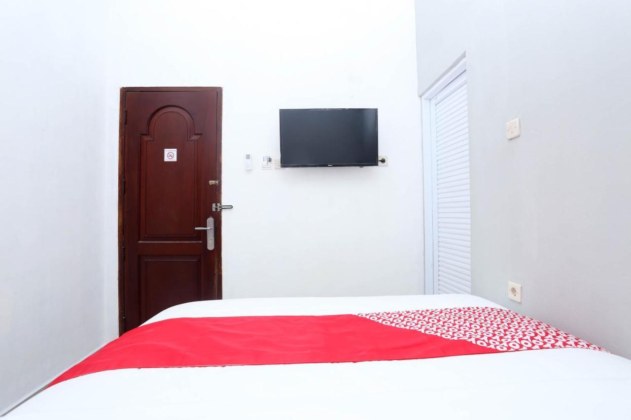 Safara Guesthouse Syariah Семаранг Экстерьер фото